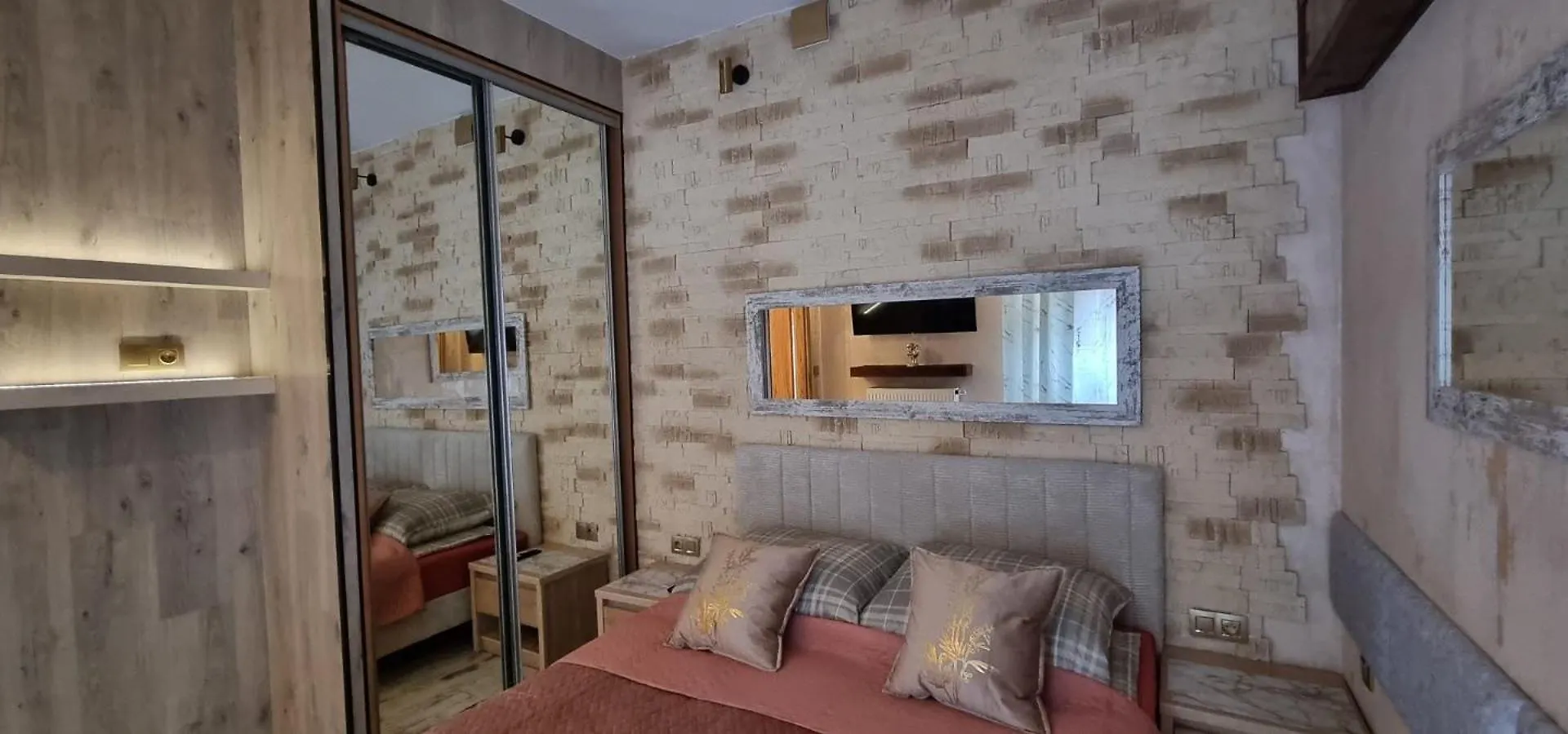 Luxury Apartments Seveeu Warsaw